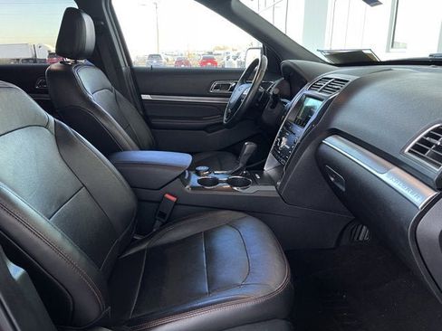 Used 2018 Ford Explorer Sport w/ Equipment Group 401A image 23