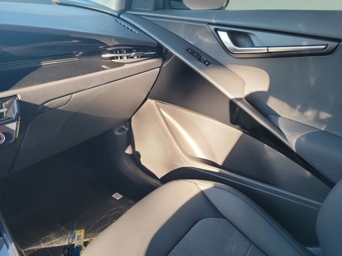 New 2026 Kia Niro EX FWD image 20