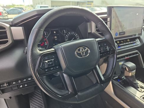 Used 2023 Toyota Tundra Limited AWD/4WD image 17