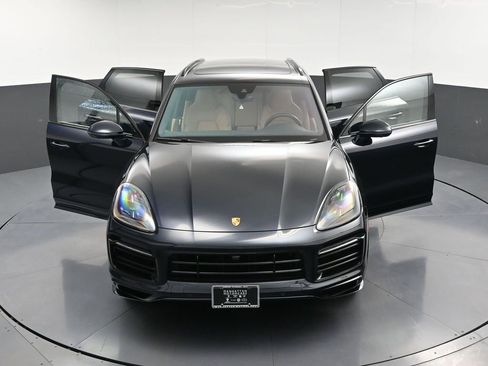Used 2023 Porsche Cayenne GTS AWD/4WD image 34