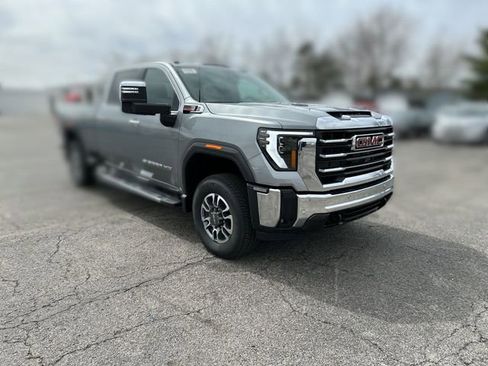 New 2025 GMC Sierra 3500 SLT w/ SLT Premium Package AWD/4WD image 11