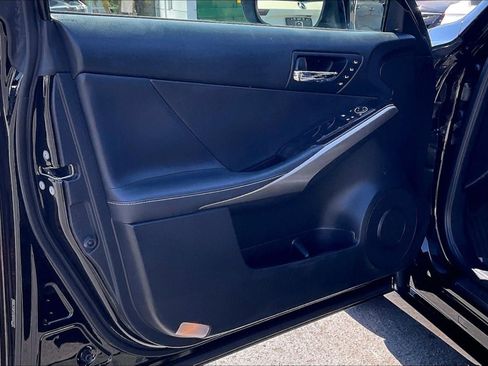 Used 2014 Lexus IS 250 w/ Luxury Package w/Gray Wood RWD image 20