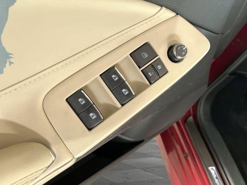 Used 2022 Toyota Avalon XLE w/ Moonroof Package image 10