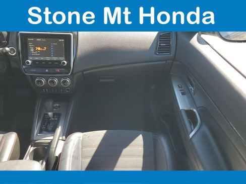 Used 2024 Mitsubishi Outlander Sport SE image 17