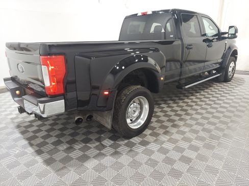 Used 2018 Ford F450 XLT AWD/4WD image 3