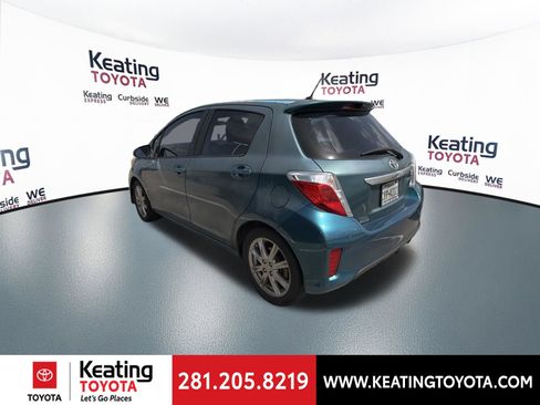 Used 2014 Toyota Yaris SE FWD image 5