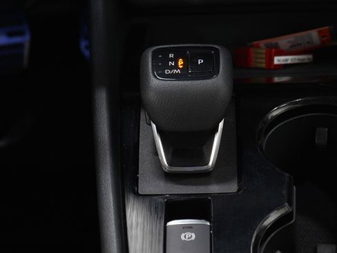 Used 2023 Nissan Rogue SV w/ SV Premium Package image 16