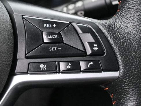Used 2023 Nissan Kicks SR w/ SR Premium Package FWD image 8