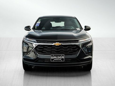 New 2026 Chevrolet Trax LS w/ Driver Confidence Package image 2