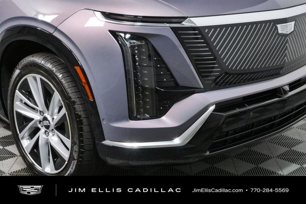 Certified 2026 Cadillac Vistiq Luxury w/ LPO, Floor Liner Package AWD/4WD image 37