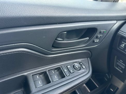 Used 2022 Honda Odyssey EX-L image 12