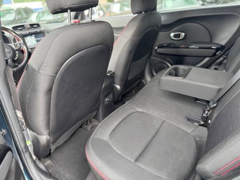 Used 2018 Kia Soul + FWD image 19