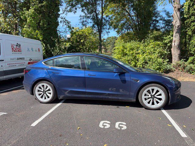 Used 2021 Tesla Model 3 Long Range AWD/4WD image 3