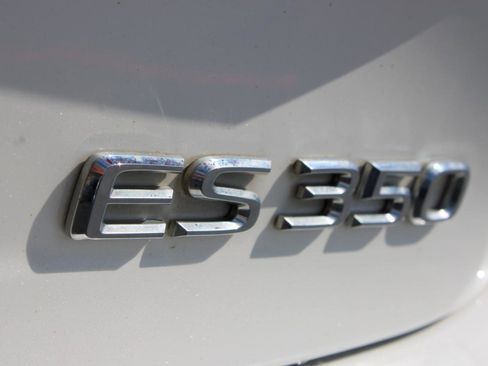 Used 2017 Lexus ES 350 w/ Navigation System Package image 7