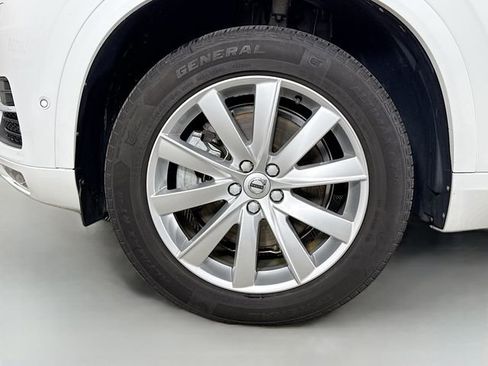 Used 2018 Volvo XC90 T6 Momentum w/ Convenience Package image 32