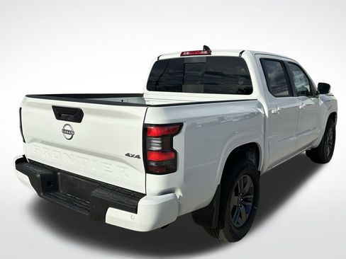 New 2025 Nissan Frontier SV image 14