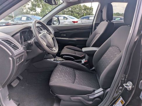 Used 2025 Mitsubishi Outlander Sport AWD image 19