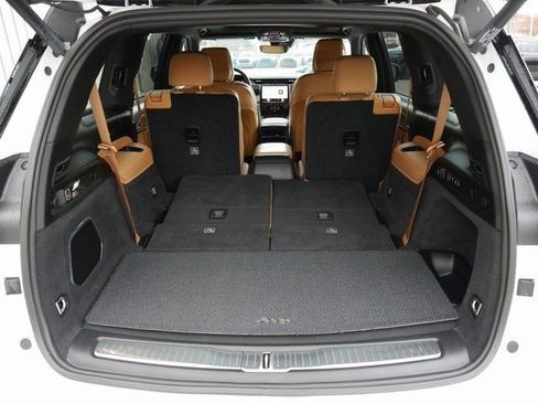 Used 2024 Jeep Grand Cherokee L Summit image 13