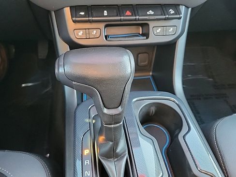 Used 2018 Chevrolet Colorado Z71 image 12