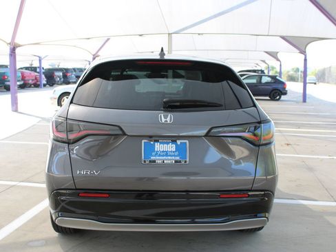 Used 2024 Honda HR-V EX-L image 4