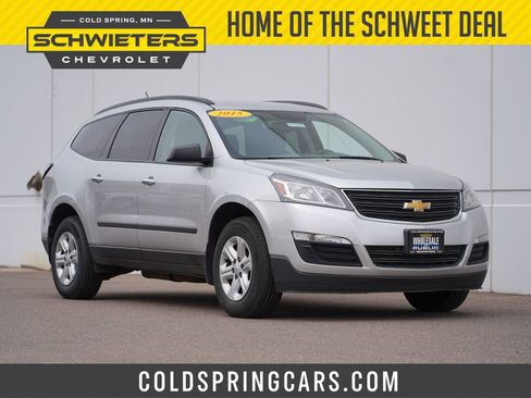 Used 2015 Chevrolet Traverse LS image 1