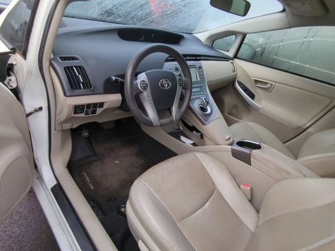 Used 2015 Toyota Prius Three FWD image 7