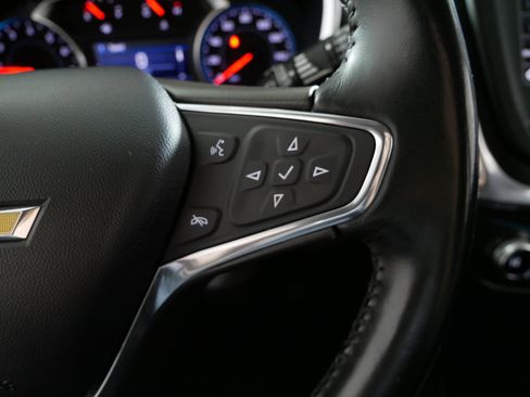 Used 2020 Chevrolet Equinox LT image 28