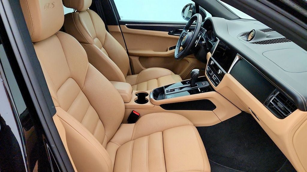 Used 2023 Porsche Macan GTS AWD/4WD image 24