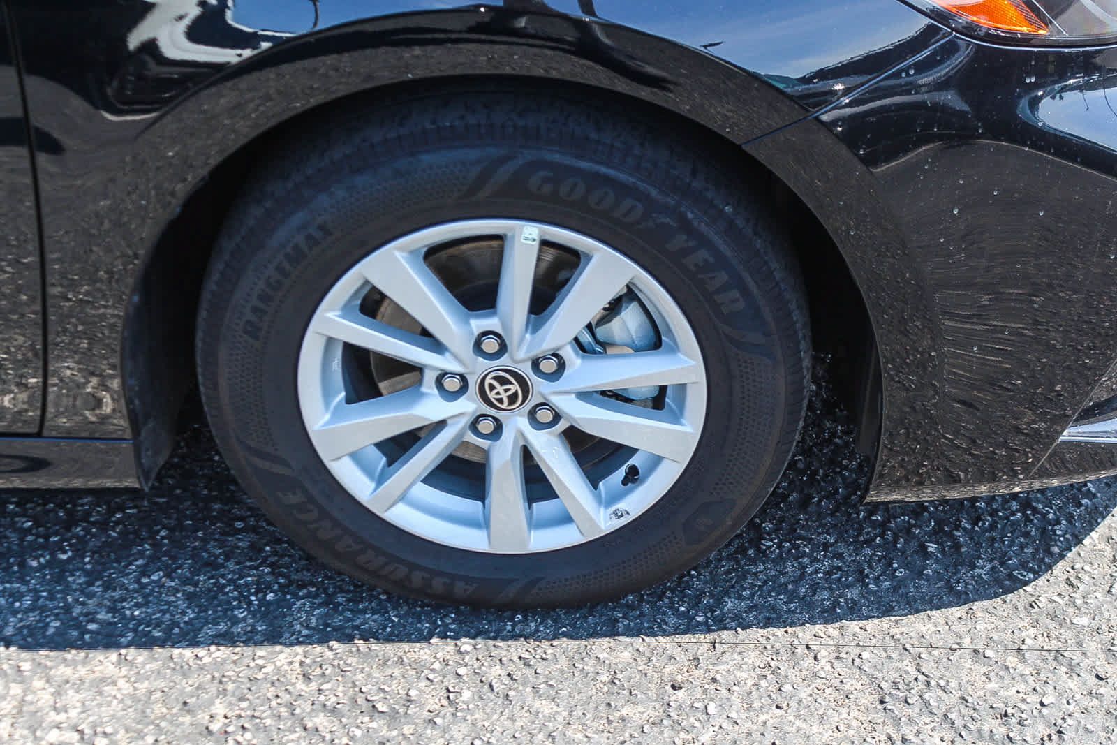 Used 2026 Toyota Camry LE w/ Convenience Package FWD image 12