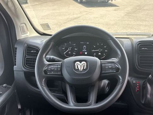 Used 2023 RAM ProMaster 2500 FWD image 16