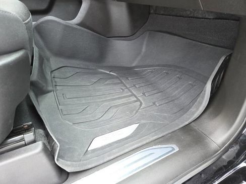 Used 2023 GMC Sierra 1500 Elevation w/ Preferred Package image 21