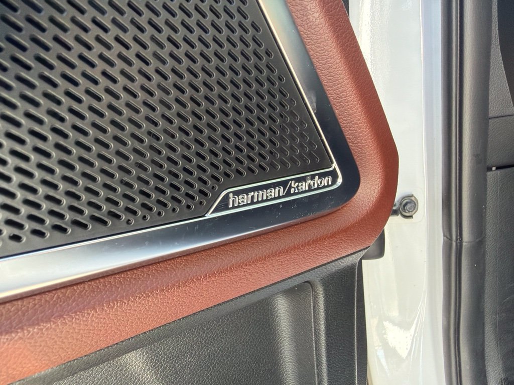 Used 2024 Kia Telluride SX w/ Towing Package AWD/4WD image 4