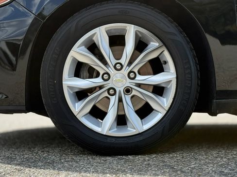 Used 2019 Chevrolet Malibu LT FWD image 31