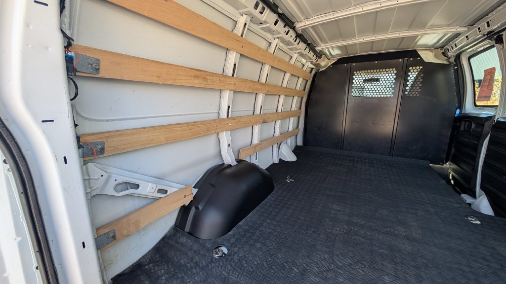 Used 2025 GMC Savana 2500 w/ Driver Convenience Package RWD image 22