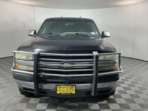 Used 2002 Chevrolet Silverado 2500 LS w/ Off-Road Skid Plate Pkg AWD/4WD image 2