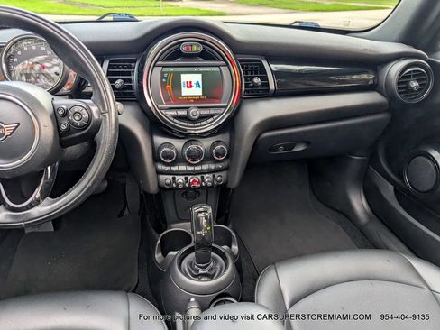 Used 2020 MINI Cooper Convertible image 53