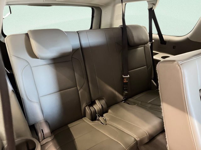 Used 2019 GMC Yukon XL SLT w/ Open Road Package AWD/4WD image 32