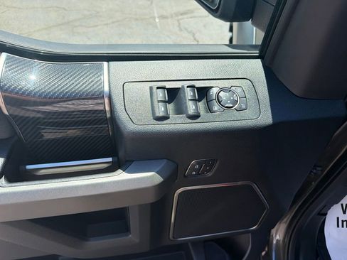 Used 2018 Ford F150 Raptor w/ Equipment Group 802A Luxury AWD/4WD image 17