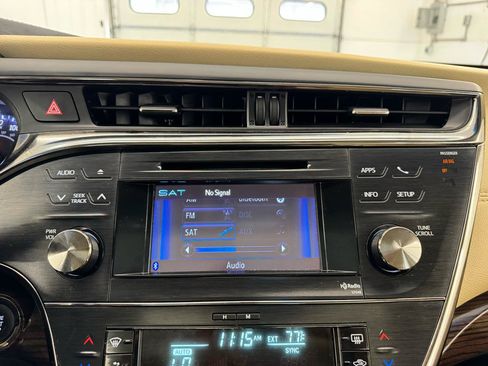 Used 2014 Toyota Avalon XLE Touring FWD image 33