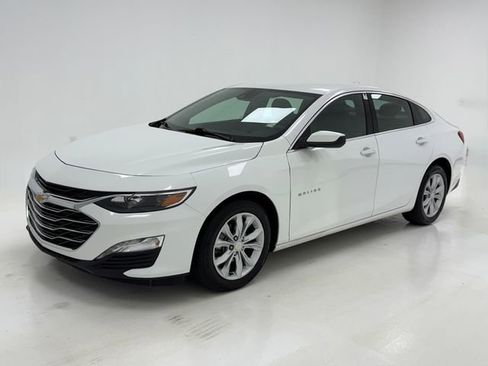 Used 2025 Chevrolet Malibu LT FWD image 5