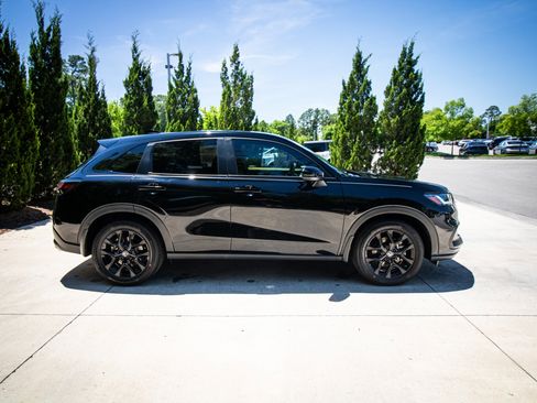 Certified 2024 Honda HR-V Sport image 11