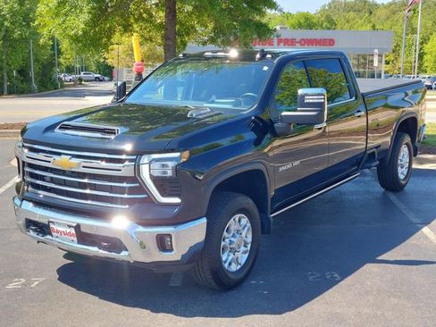 Used 2024 Chevrolet Silverado 3500 LTZ w/ LTZ Premium Package AWD/4WD image 5