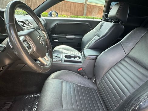 Used 2013 Dodge Challenger R/T RWD image 22
