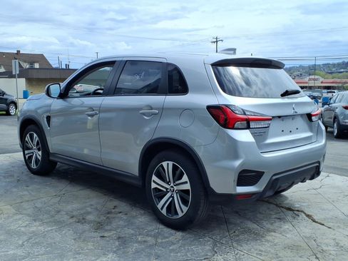 Used 2025 Mitsubishi Outlander Sport AWD image 4