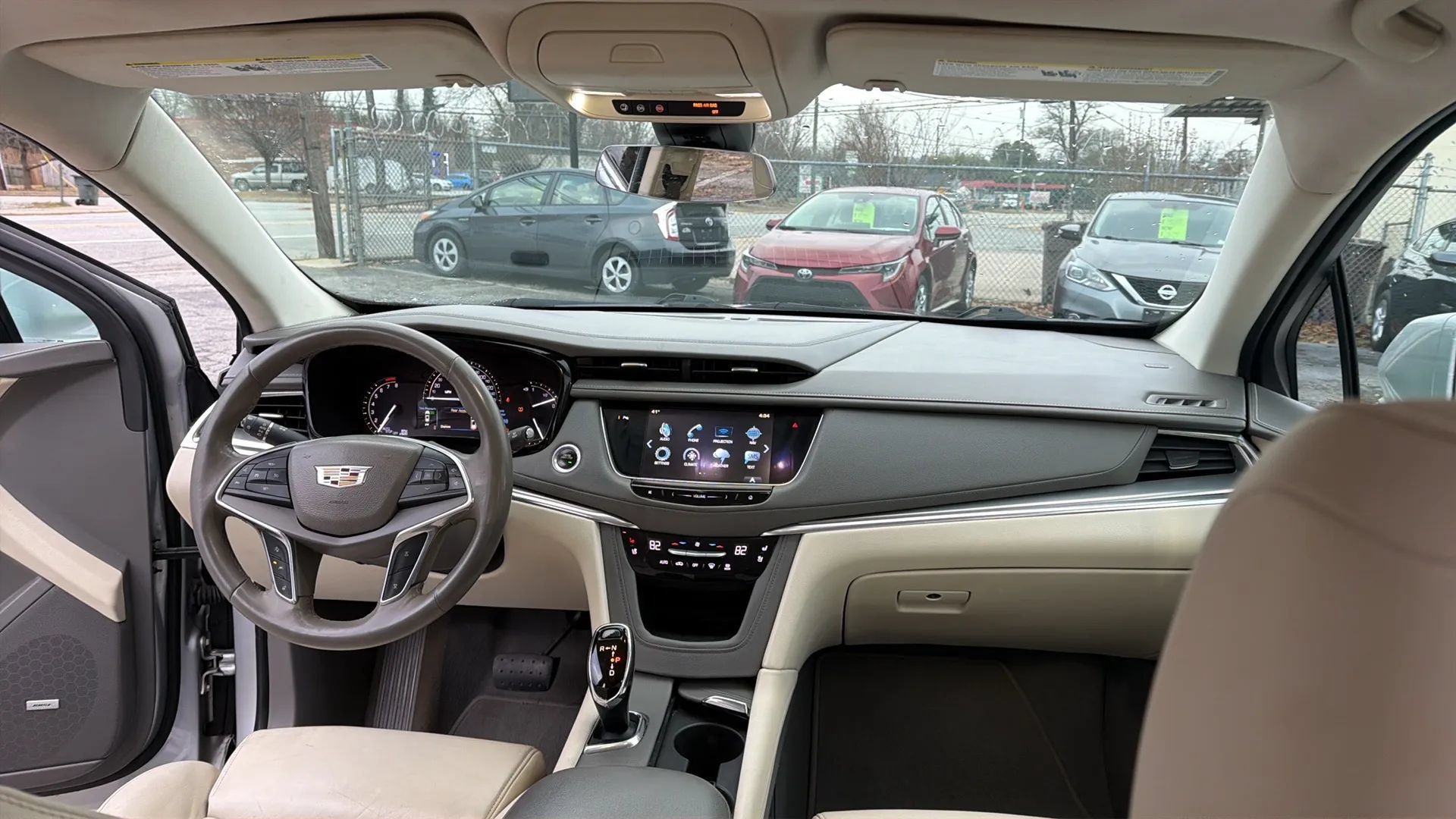 Used 2017 Cadillac XT5 Premium Luxury FWD image 31