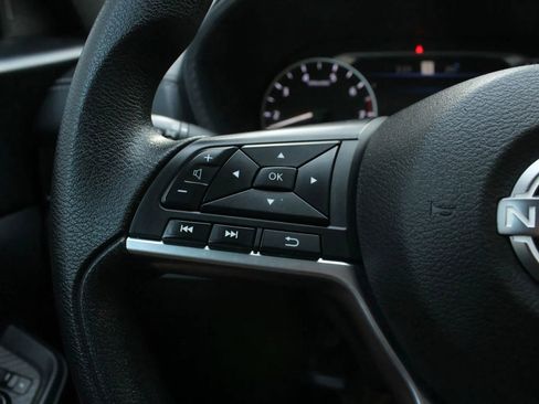 Used 2024 Nissan Sentra SV image 22