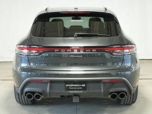 Used 2025 Porsche Macan image 12
