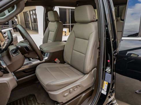 Used 2026 Chevrolet Silverado 2500 LTZ w/ LTZ Plus Package image 29