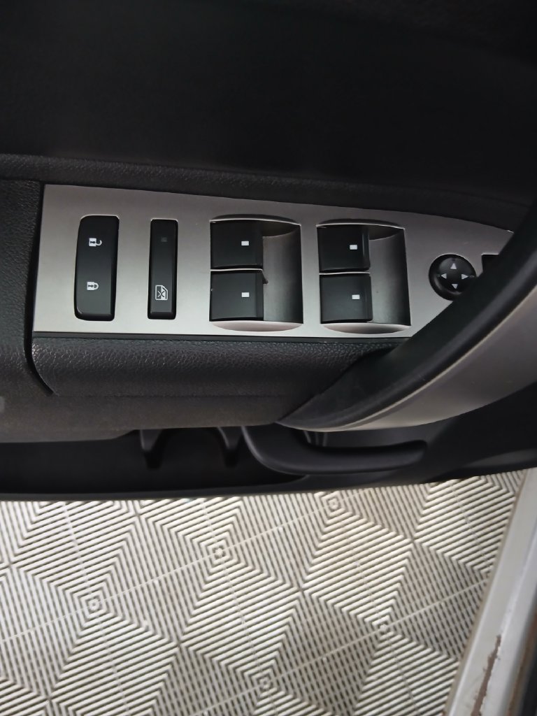 Used 2013 Chevrolet Silverado 1500 LT w/ All-Star Edition AWD/4WD image 16