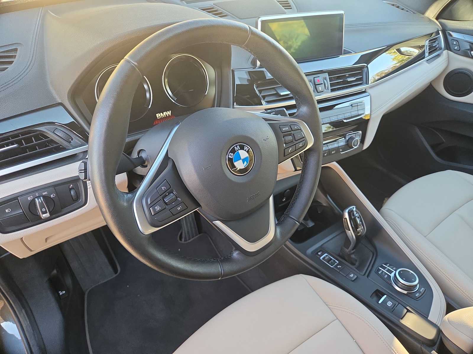 Used 2020 BMW X1 xDrive28i w/ Convenience Package AWD/4WD image 10